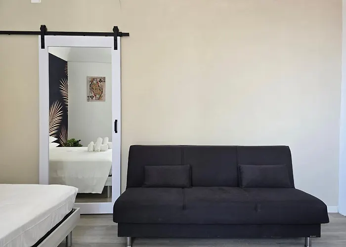 Homeholidaysanremo - Classic Holiday home *