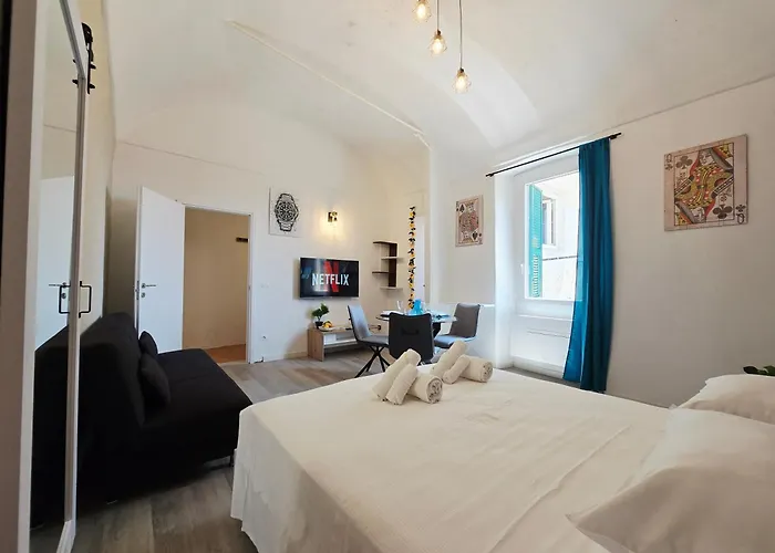 Homeholidaysanremo - Classic Holiday home *